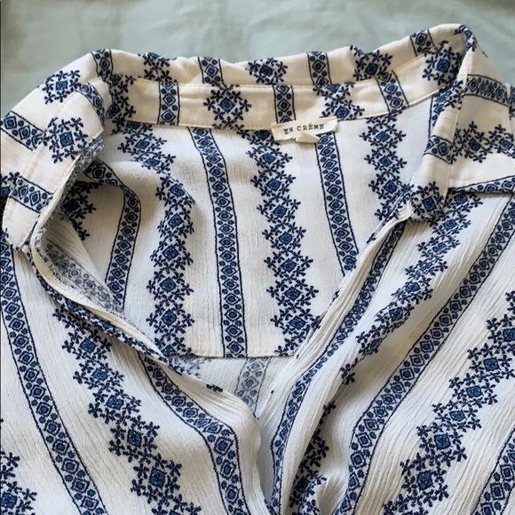 Beachy wrap blouse - Picture 3 of 4